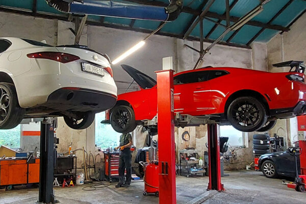 Warsztat ULTRACAR Wrocław – widok wewnątrz